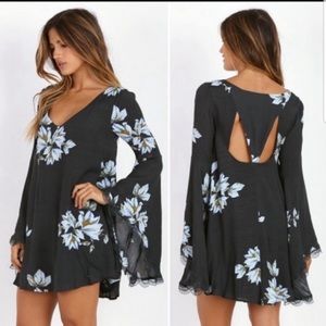 Free People Wanderer Mini Dress Charcoal Floral Bell Sleeve XS Boho